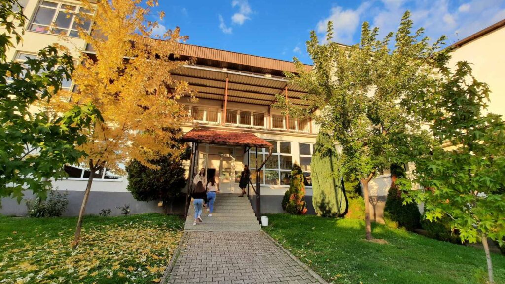 Фотографије школе аутора професорице Татјане Милијевић