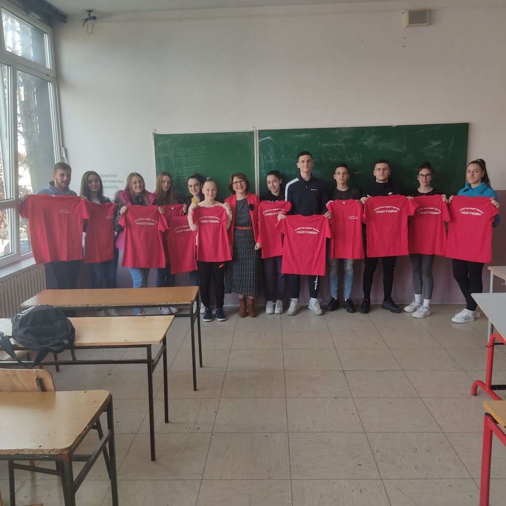 Директорица школе Сузана Шврака на састанку Савјета ученика