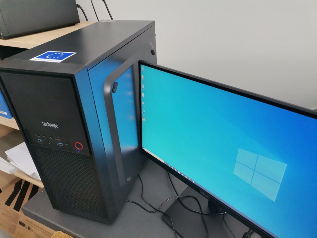 Донација 88 рачунара