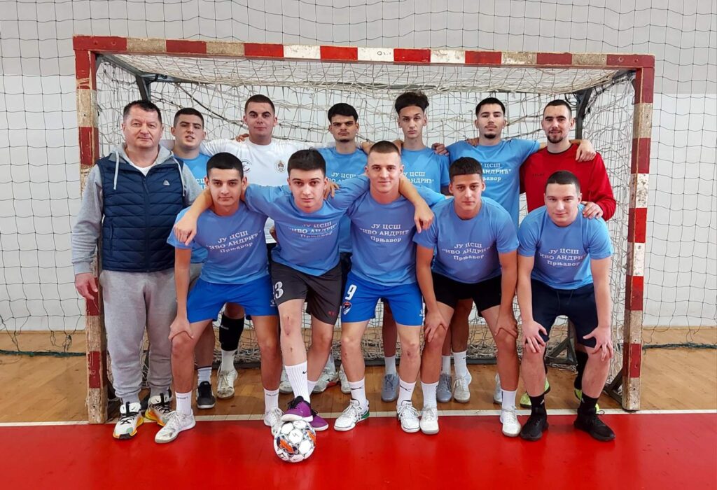 РЕГИОНАЛНО ТАКМИЧЕЊЕ У ФУТСАЛУ РЕГИОНАЛНО ТАКМИЧЕЊЕ У ФУТСАЛУ