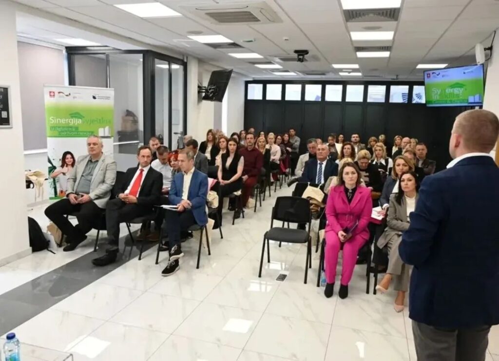 ДИРЕКТОРИЦА НА ЗАВРШНОЈ КОНФЕРЕНЦИЈИ У ОКВИРУ ПРОЈЕКТА “СИНЕРГИЈЕ ВЈЕШТИНА У ДИГИТАЛИЗАЦИЈИ И ОДРЖИВОМ РАЗВОЈУ”