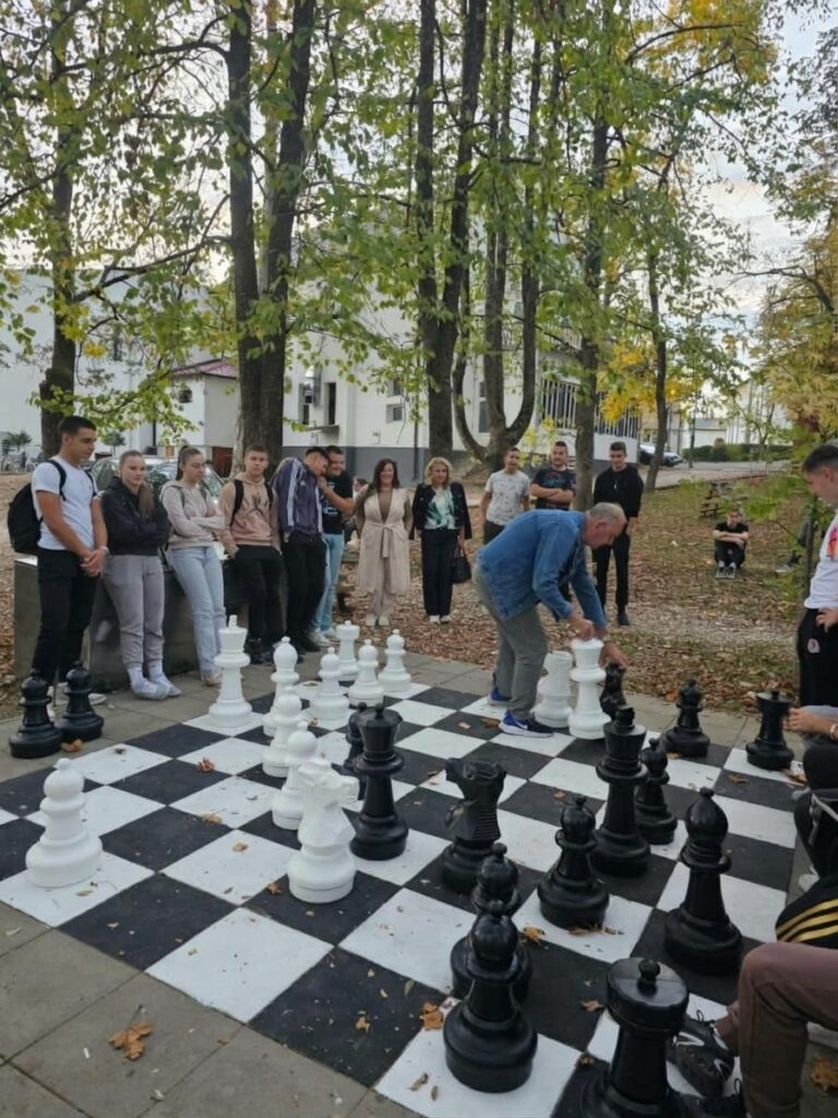 Мали потези, велика прича!