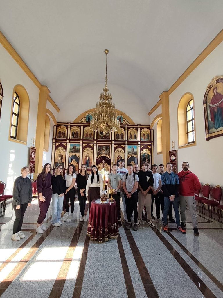 ДЈЕЧИЈА НЕДЈЕЉА – ЧАС ФИЗИЧКОГ ВАСПИТАЊА У ЗНАКУ ДРУЖЕЊА И РАЗГОВОРА